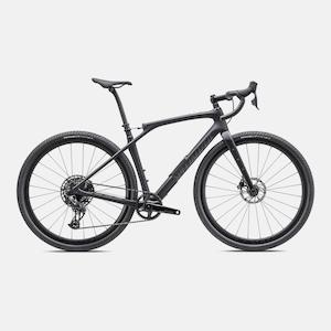 Bicycle and accessory: Diverge STR Expert