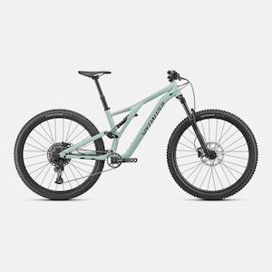 Bicycle and accessory: Stumpjumper Alloy