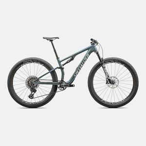 Bicycle and accessory: Epic 8 Pro