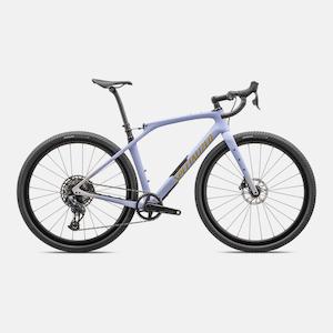 Bicycle and accessory: Diverge STR Expert