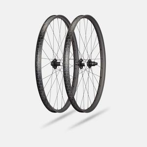 Bicycle and accessory: Roval Traverse SL II 350 6B