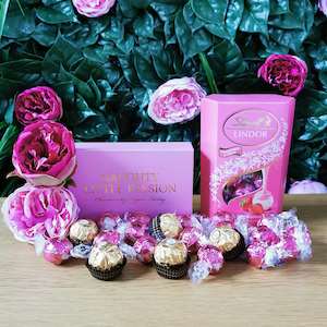 Chocolate Gift Box: Strawberry Delight