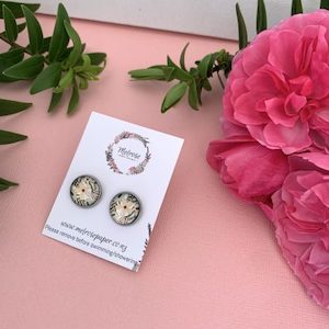 Earrings: FLORA Stud 010