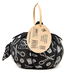 Needles: Notion Print Pin Cushion