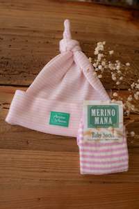 Merino Wool Top Knot Baby Beanie and Socks Gift Set