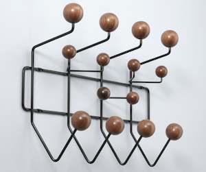 Hang it wall racker - solid wood walnut