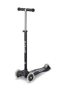 Toy wholesaling: Maxi Micro Deluxe Eco LED Kids Scooter