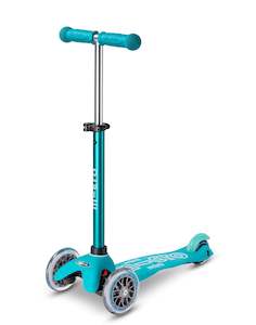 Toy wholesaling: Mini Micro Deluxe 3 Wheel Scooter