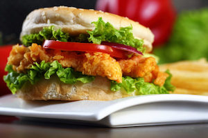 Crispy Chicken Burger - Milanos Pizza