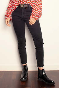 The Others - The Stretch Staple Jean - Washed Black