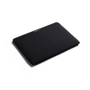 Stationery: Laptop Sleeve 16"