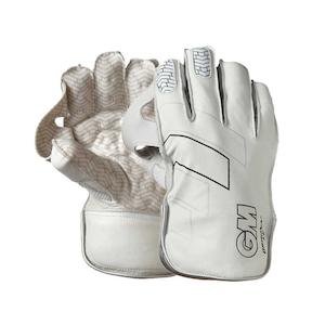 Sporting equipment: GM Original L.E Wicket Keeping Gloves