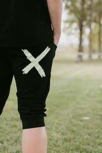 3/4 Apartment Pant Black With Lime X