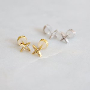 Tiny Star Studs Gold