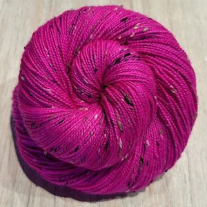 Donegal Nep 4ply – Violent Pink