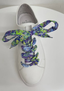 Patterned Laces - Blooms Lilac