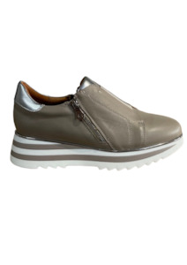 Heggie Flatform - Dark Stone / Silver Leather