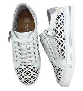 White KOURTNEY sneaker