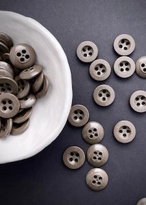 Vintage Buttons - Khaki Brown 14mm