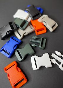 Dressmaking supply: Plastic Buckle Clip, 25mm.