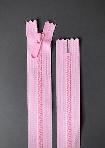 YKK Vislon 3 Zip. Candy Pink 40cm