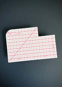 Dressmaking supply: Clover Hot Hemmer - Square