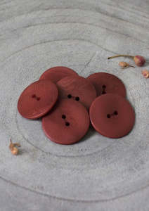 Palm Corozo Buttons - Rust.