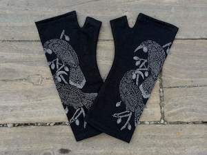 Merino Wool Black Huia Gloves - Kate Watts