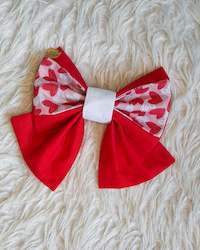 Clothing: ðCherish You Bowð