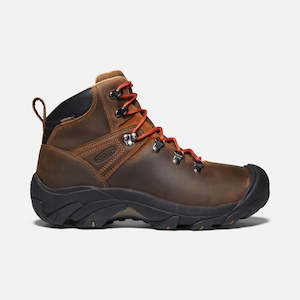 Footwear: Pyrenees M