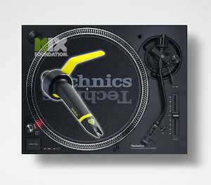 Sound reproducing equipment - household - wholesaling: Technics SL-1210MK7 Direct Drive DJ Turntable with Ortofon Concorde Club Cartridge