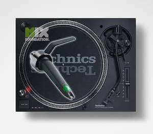 Technics SL-1210MK7 Direct Drive DJ Turntable w/Ortofon Concorde Mix Cartridge