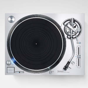 Technics SL-1200GR2 Grand Class Direct-Drive Turntable (Optional Ortofon 2M Cartridge)