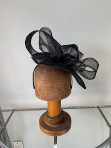 SOLD/Lovely Black Fascinator – MJ Hatz