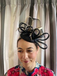 SOLD/Black & Gold Stylish Fascinator – MJ Hatz