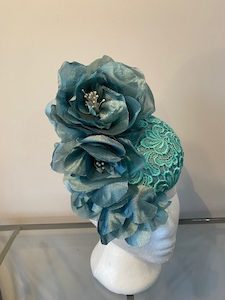 SOLD/Devine Mint Green Fascinator with Cascading Roses – MJ Hatz