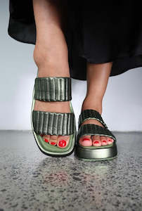 Minx - Breeze Metallic Khaki Slide