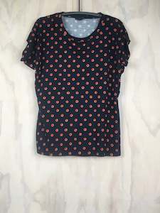 Tops Summer 22 23: Vesta Tee - Polkadot