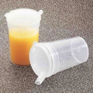 Feeding cup/beaker narrow lid no wings