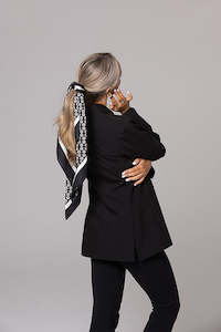 Scarves Shawls: DARK HAMPTON - The Little