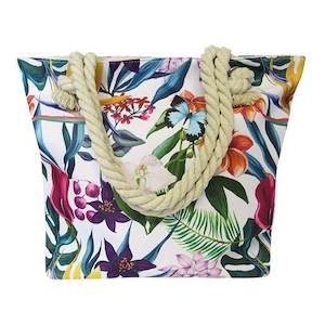 Beach And Summer Fun: Rope tote bag frangipani