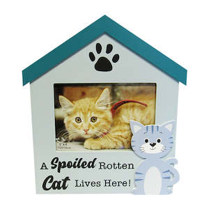 Spoiled cat photo frame