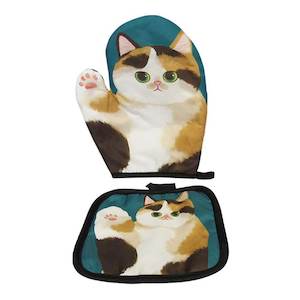 Cats And Dogs: Pot holder waving cat