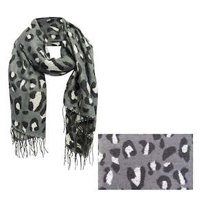 Cats And Dogs: Cat print silver scarf