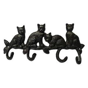 Cast iron four cats hooks