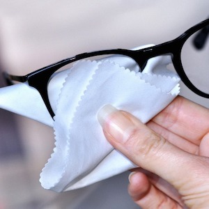 Business service: Lens Microfibre Cleaning Cloth