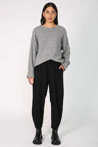 Womenswear: tipping pant / black