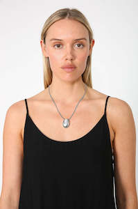 Womenswear: beam necklace / silver