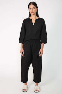 Womenswear: luna top / black