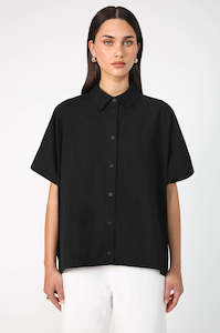 Womenswear: shirr shirt / black